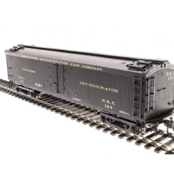 Broadway Limited 1862 HO NRC GACX 53'6" Wood Express Reefer #404,378 (Pack of 2) - Your Source for Gaming Essentials