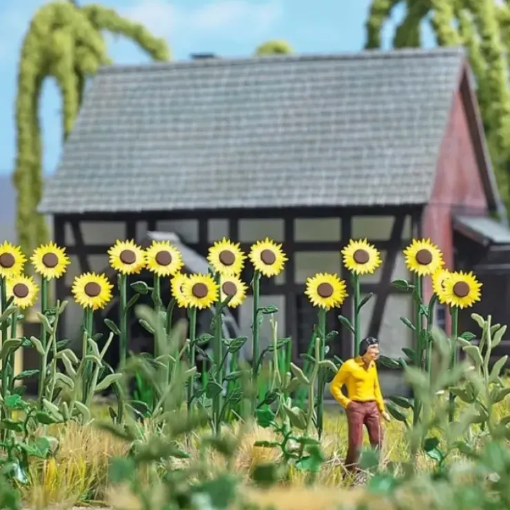 Busch 1261 HO Sunflower Field Set - Your Source for Gaming Essentials