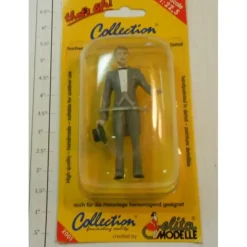 Elita Modelle 10102 Bestman in Gray Suit Figure - Your Source for Gaming Essentials