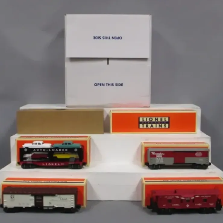 Lionel 6-38358 Illinois Central Diesel F3 O Gauge Diesel Freight Train Set - Your Source for Gaming Essentials
