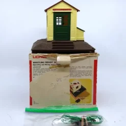 Lionel 6-2126 O Gauge Operating Whistling Freight Shed EX/Box - Your Source for Gaming Essentials