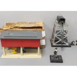 Lionel Vintage O Assorted Operating Accessories: 465, 165 [2] - Your Source for Gaming Essentials