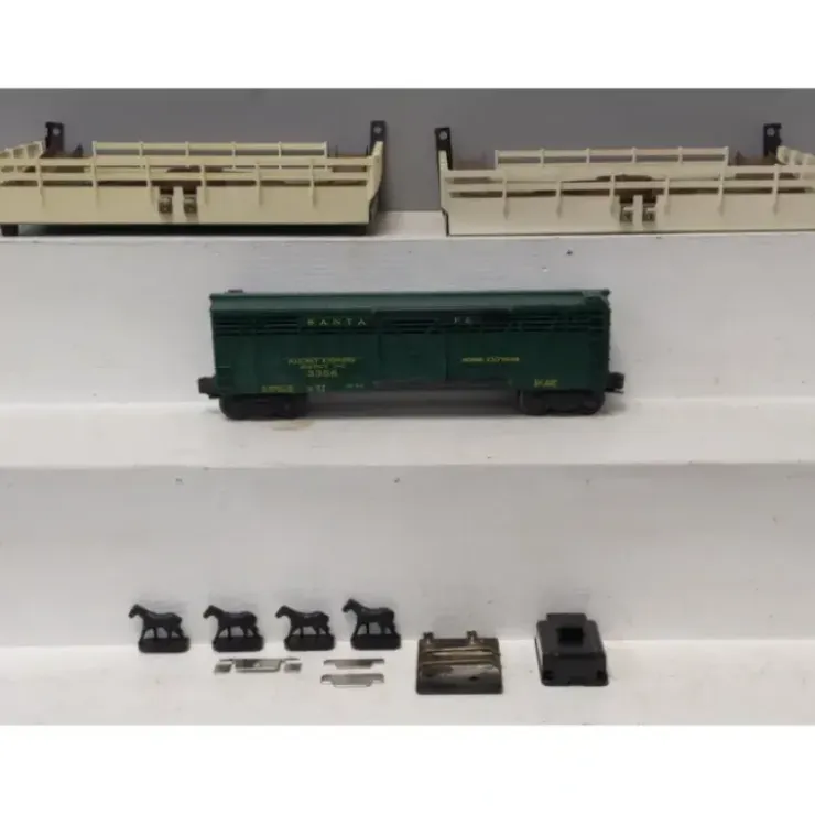 Lionel 3356 Vintage O Gauge Santa Fe Operating Horse Car & Platforms VG - Your Source for Gaming Essentials