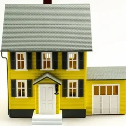 Model Power 6370 O Built-Up Lighted Benson's House Building with Figures - Your Source for Gaming Essentials* Trains