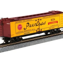 MTH 80-94023 HO Woodside Reefer LaCrosse Breweries #3042 - Your Source for Gaming Essentials* Trains