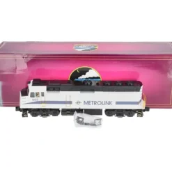 MTH 20-20257-1 Metrolink F40PH Diesel Engine with PS 3.0 #800 (Hi-Rail Wheels) - Your Source for Gaming Essentials* Trains