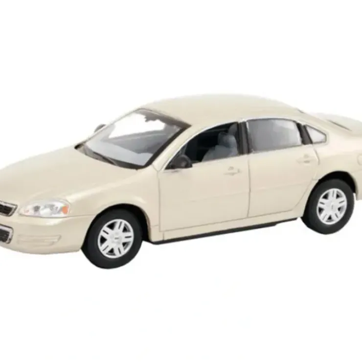 MTH 30-50097 O Chevy Impala LT Sedan Gold - Your Source for Gaming Essentials* Trains
