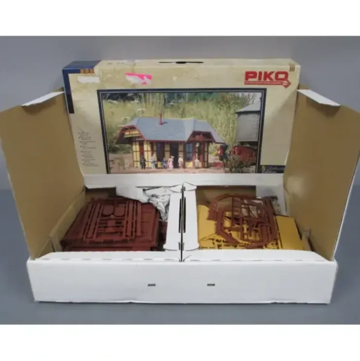 Piko 62209 G Scale Station Grizzly Flats Building Kit - Your Source for Gaming Essentials* Trains