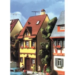 Vollmer 3671 House yellow - Your Source for Gaming Essentials* Trains