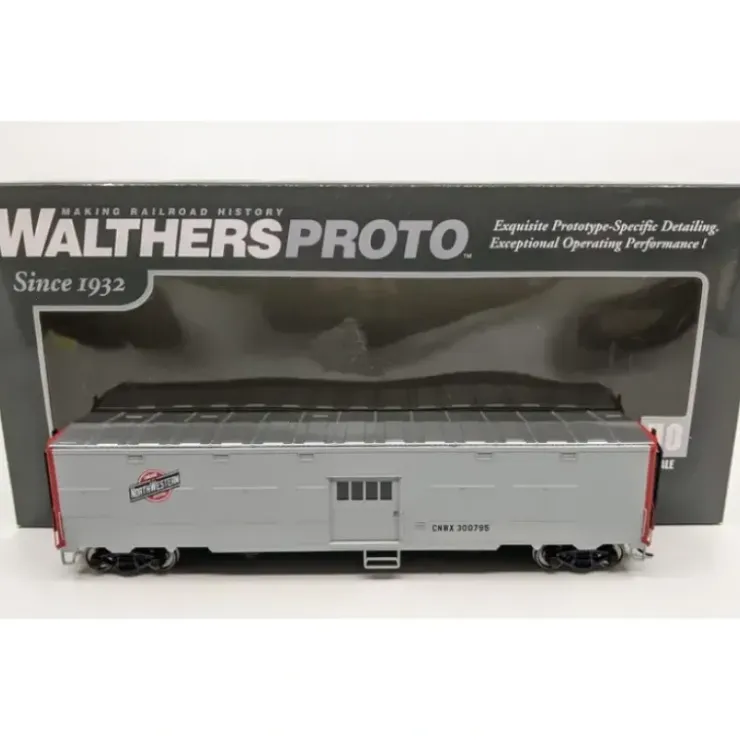 Walthers 920-17304 C&NW 50' NYC-Style Express Boxcar (Converted Troop Sleeper) - Your Source for Gaming Essentials* Trains