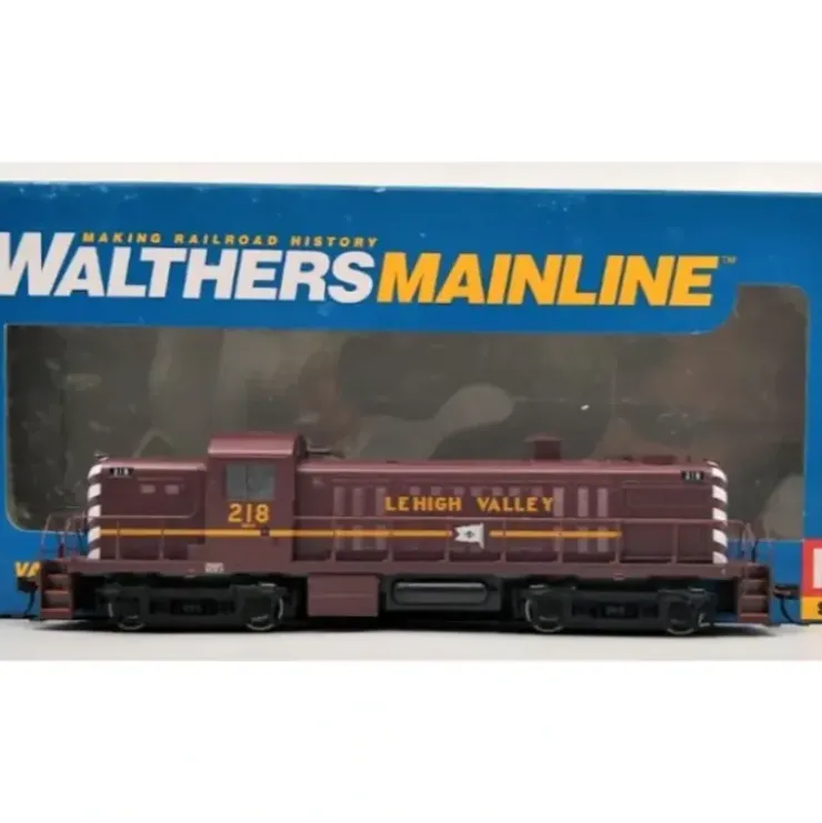 Walthers 910-9021 HO Lehigh Valley Alco RS2 Diesel Locomotive #218 - Standard DC - Your Source for Gaming Essentials* Trains