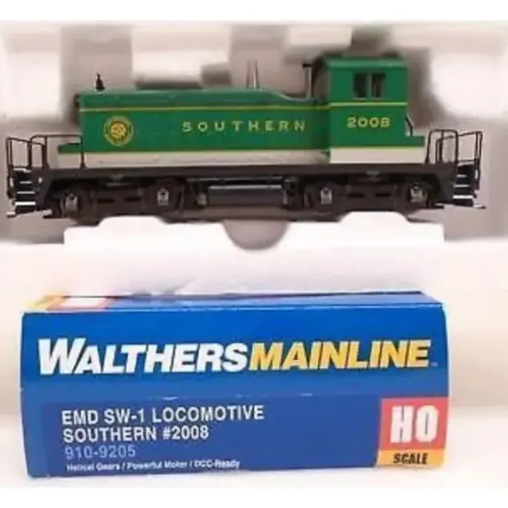 Walthers 910-9205 HO Southern Railway EMD SW1 Diesel Locomotive #2008 - Your Source for Gaming Essentials* Trains